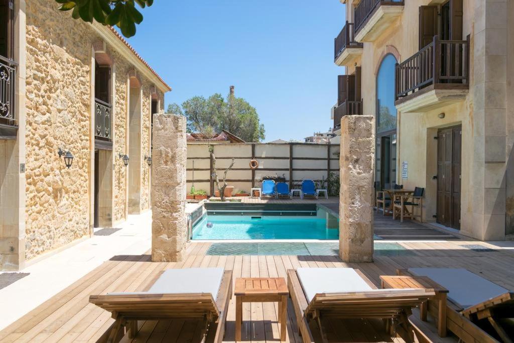 Volakas Beachfront Suites Rethymno Esterno foto