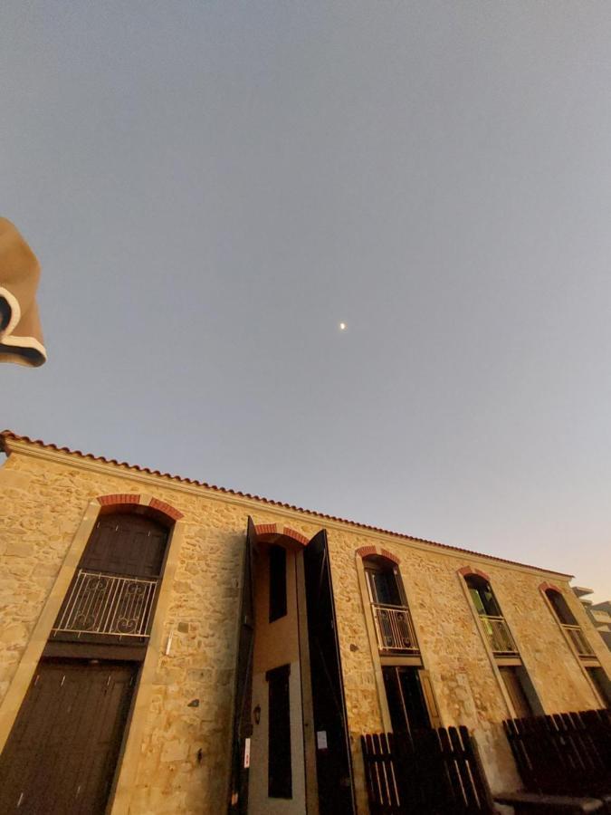 Volakas Beachfront Suites Rethymno Esterno foto