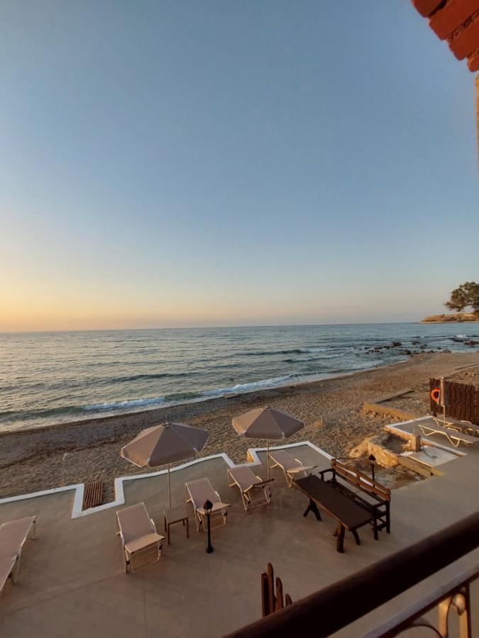 Volakas Beachfront Suites Rethymno Esterno foto