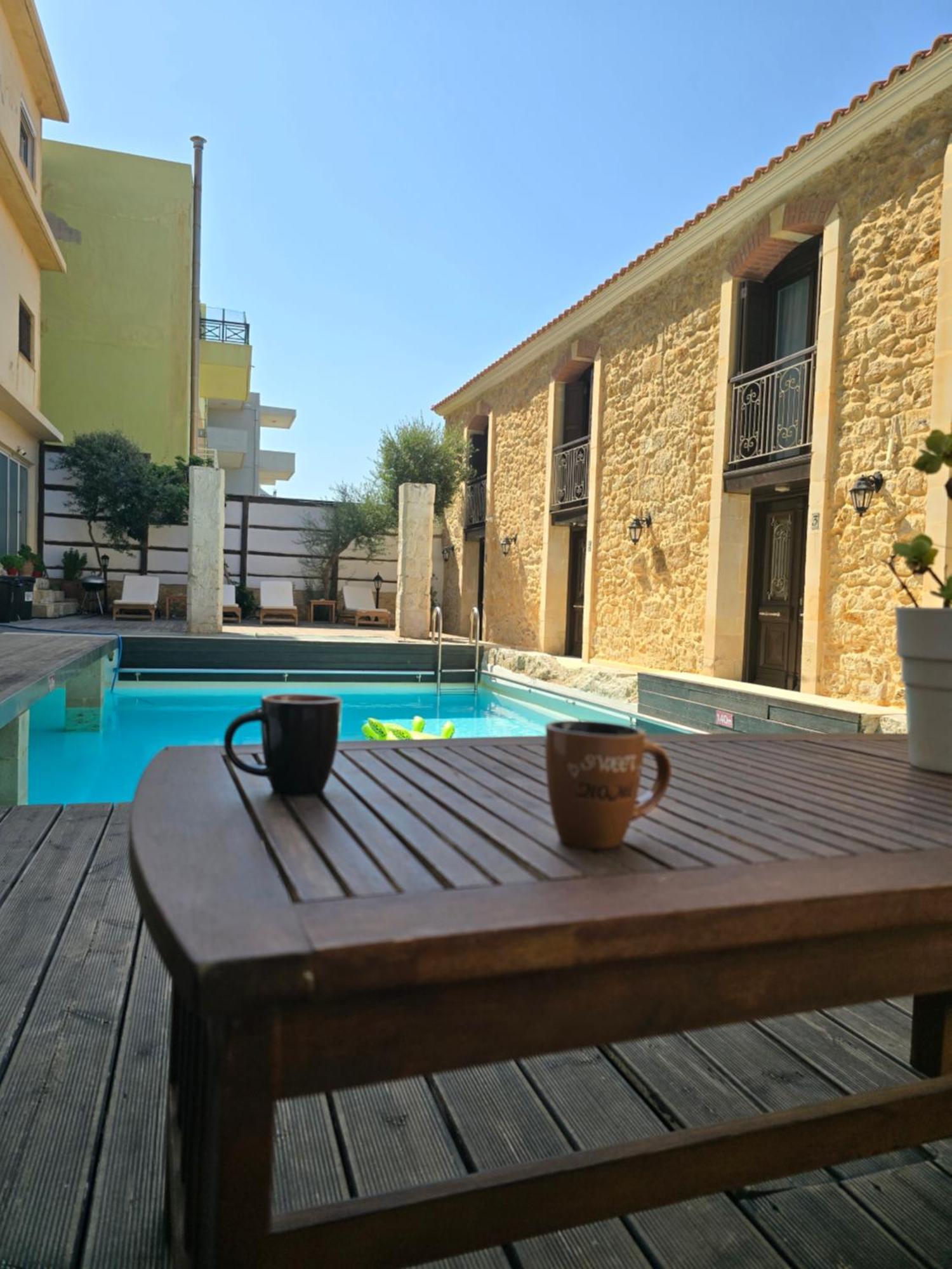 Volakas Beachfront Suites Rethymno Esterno foto